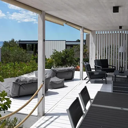 Villa Ohlive *